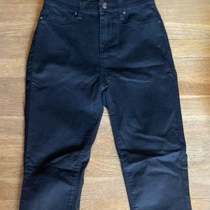 Women’s Blk skinny jeans. By Blank NYC